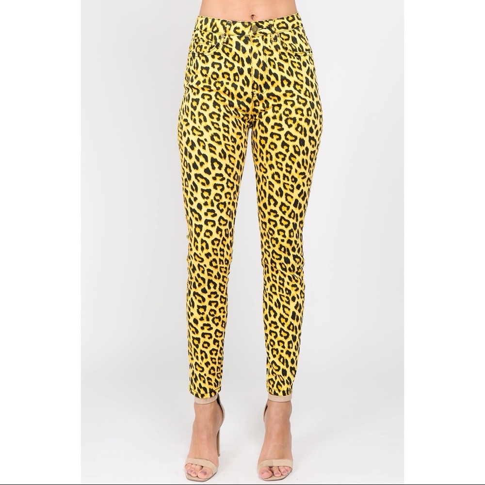 Yellow leopard print skinny jeans